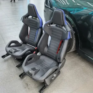 BMW-M2-G8X-Carbon-Bucket-SeatBernd-The-standard-M-Sport-seats-and-the-optional-M-Carbon-seats