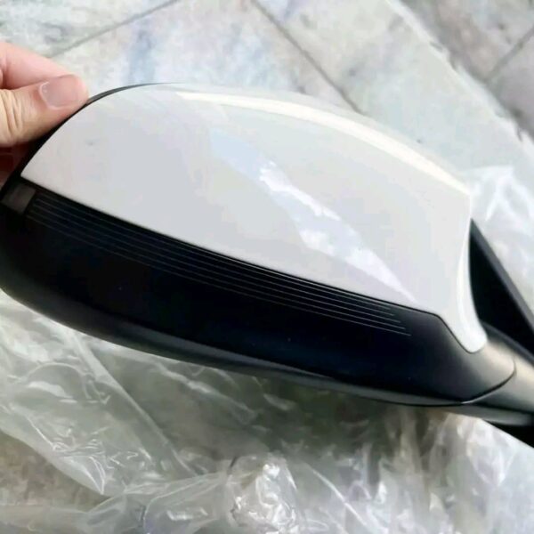 Original BMW F80 M3 Mirror Retrofit Kit for BMW F30Part, Convert your F30 3 Series standard mirror to that fantastic , aggresive looking F80 M3 / F82 M4 Style mirror . This retrofit kit includes all necessary parts to convert!100% Genuine BMW Part - Image 3