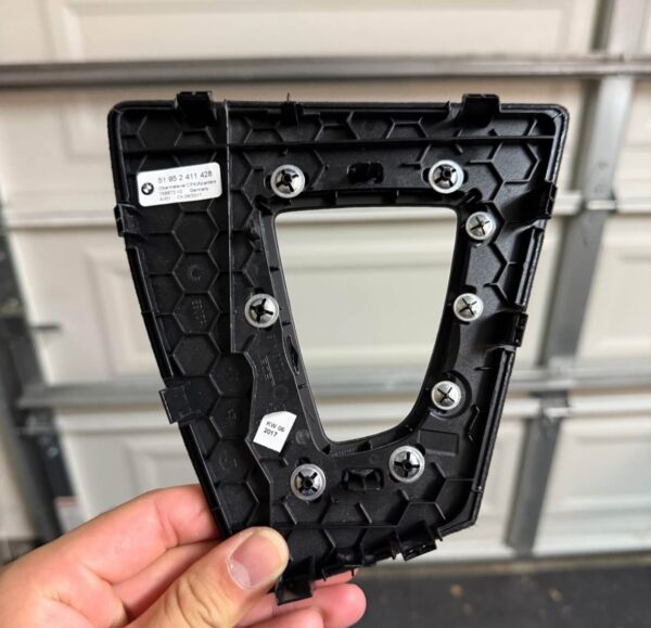 M2 F87 OEM Shift Gear Carbon Trim 2016-2018 - Image 2
