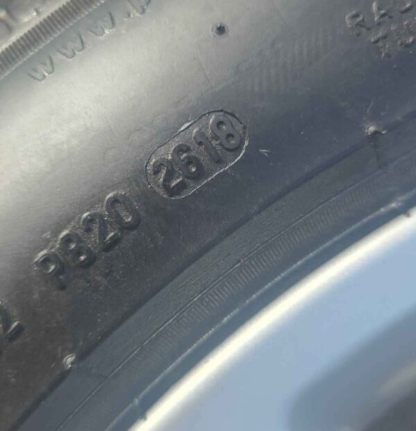 Bmw 18in winter wheels x3/4 245/50r18 - Image 6