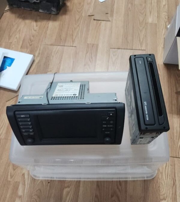 BMW E38 Wide Screen Radio