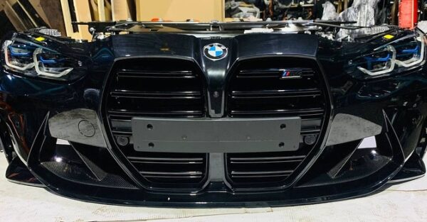 G80/G82 M3 & M4 M Performance Front Bumper Conversion 🔥 ✅ Complete set – includes grille, headlights, and lower carbon splitters ✅ Direct fit for G20/G22 conversion projects ✅ High gloss black finish with OEM-style
