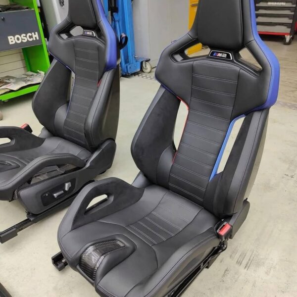 2024 M2 OEM carbon bucket seats available for sale.💺 Perfect condition 4k miles on the car/ seats. maintained monthly with professional detailing - Image 3