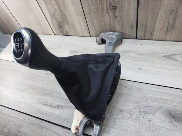 F30 LCI Manual Shifter SKU 13367 - Image 2