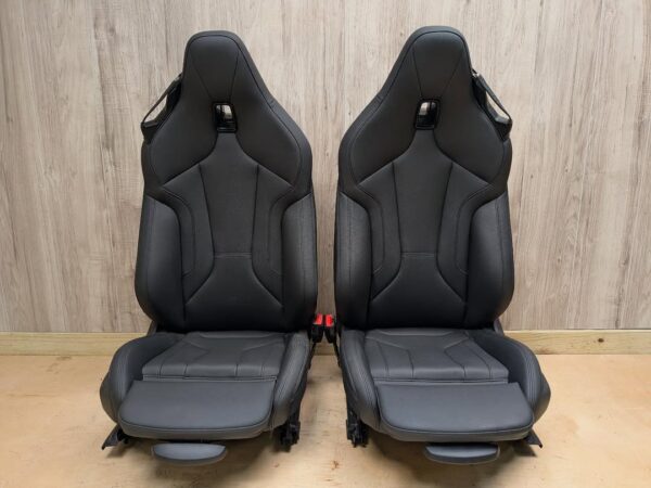 G29 Z4 Front Seats   •Leather Seats •Great Condition SKU 38449