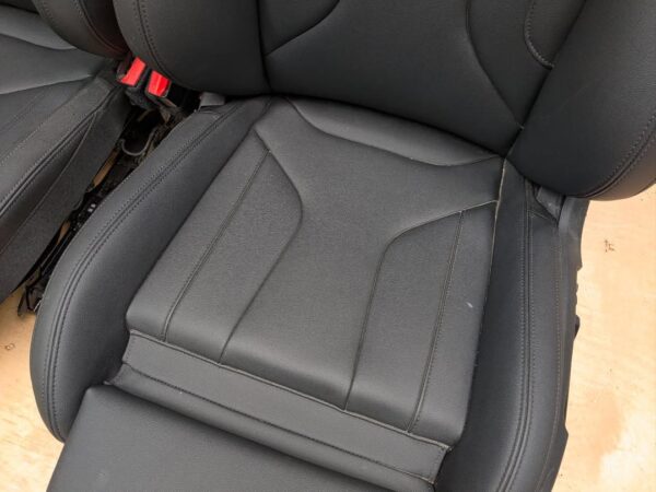 G29 Z4 Front Seats   •Leather Seats •Great Condition SKU 38449 - Image 7