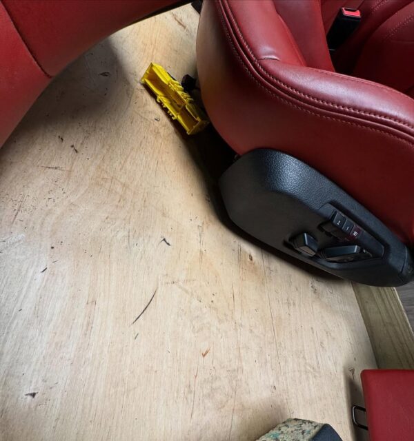 F82 Red Interior   •One seat missing rail and damage on bolster  •Retrofit into E92/F32 - Image 5