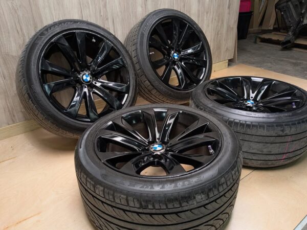 F16 X6 Wheels Star Spoke Style 491 SET   •20”x10/11  •F15/F16 X5/X6  •Curb rash present! SKU 35440