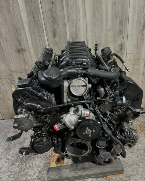 E70 X5 AWD Complete Engine Assembly   •N62 •Complete with Accessories  •Ran & Drove  •Compression  187-197-190-192-197-189-195-194 •188,605 Miles  •30 Day Guarantee   Vin 9799 - Image 7
