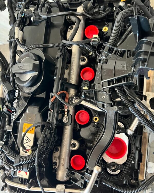 B46 RWD Complete Engine Assembly   •Complete with Accessories  •Ran & Drove  •Compression #s 210-200-208-205 •89,00 Miles  •30 Day Guarantee - Image 5