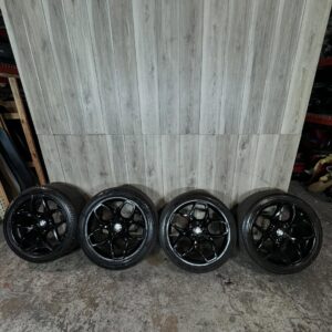 21 Inch OEM X5 Wheels   •Style 215 •74.1 Bore Size  •No Bends -Curb Rash Present