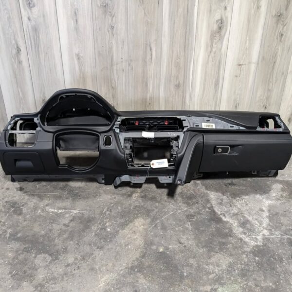 Extended Leather Dashboard F30 F32 F80 F82