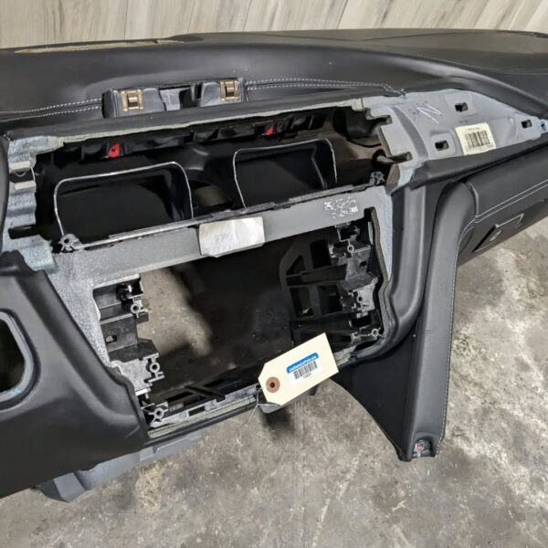 Extended Leather Dashboard F30 F32 F80 F82 - Image 8